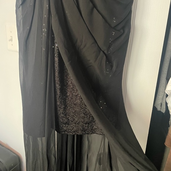 Black Floor Length Gown by Aidan Mattox - Picture 4 of 11